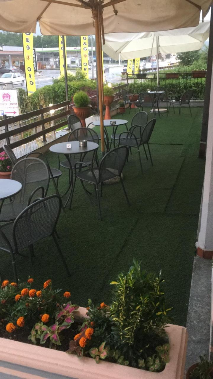 Hotel Lago Maggiore カステッレット・ソプラ・ティチーノ エクステリア 写真